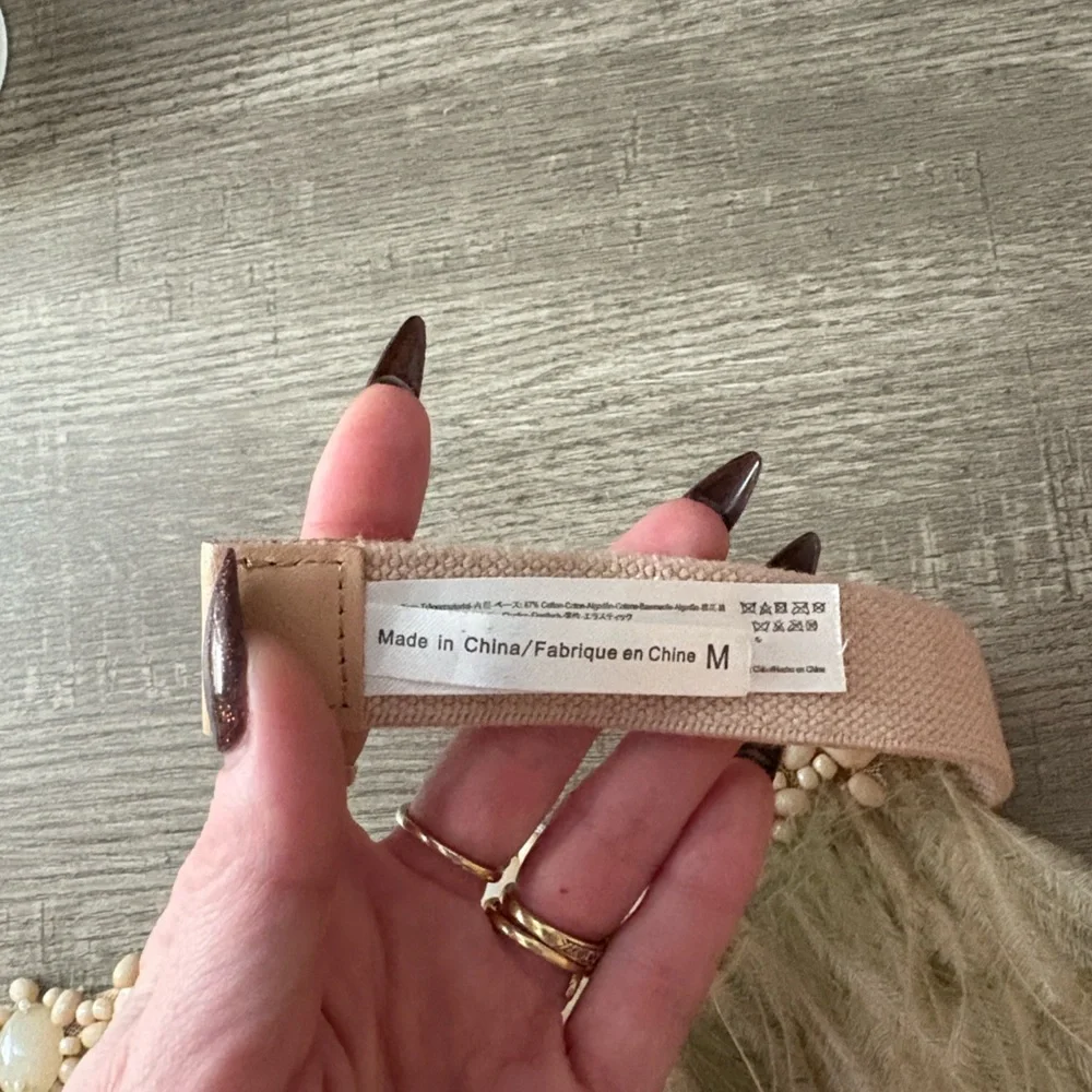 ANTHROPOLOGIE Cream Beaded Feather Trim Belt - Picture 9 of 9